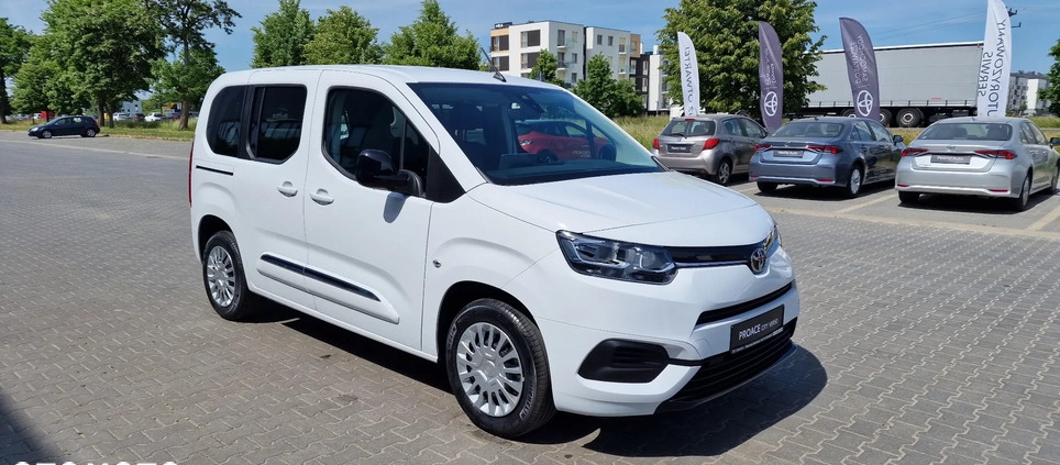 Toyota Proace City Verso cena 189000 przebieg: 5, rok produkcji 2023 z Przemyśl małe 211